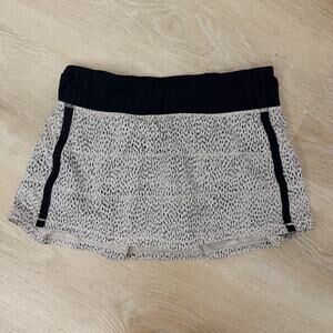 Women’s Lululemon Pace Rival Skirt II Dottie Dash Grain Black Skort Size 6